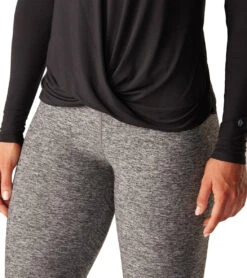Tavi Synergy Long Sleeve -Pranty Yoga Shop 6763599331371 ebony 5a