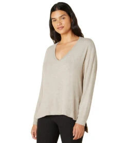 Beyond Yoga Long Weekend Pullover Oatmeal