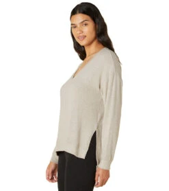 Beyond Yoga Long Weekend Pullover Oatmeal -Pranty Yoga Shop 6852036460587 oatmeal 4a