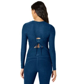 Beyond Yoga Featherweight Inner Circle Pullover 24 Beyond Yoga Featherweight Inner Circle Pullover -Pranty Yoga Shop 6852273799211 celestialblueheather 3a