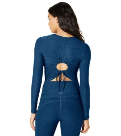 Beyond Yoga Featherweight Inner Circle Pullover 25 Beyond Yoga Featherweight Inner Circle Pullover -Pranty Yoga Shop 6852273799211 celestialblueheather 4a