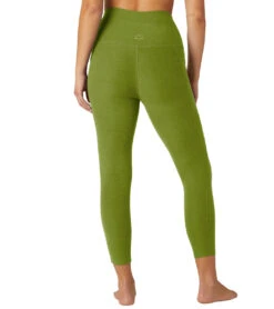 Beyond Yoga Spacedye Out Of Pocket High Waisted Capri Legging Fern Green Heather -Pranty Yoga Shop 6958914404395 ferngreenheather 3a