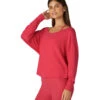 Beyond Yoga Let Loose Pullover Paradise Coral
