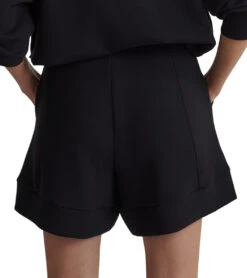 Varley Alder Short -Pranty Yoga Shop 7096493244459 black 3a