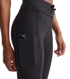 Varley Let'S Go Drawcord High 25 Black 19 Varley Let'S Go Drawcord High 25 Black -Pranty Yoga Shop 7121225809963 black 8a